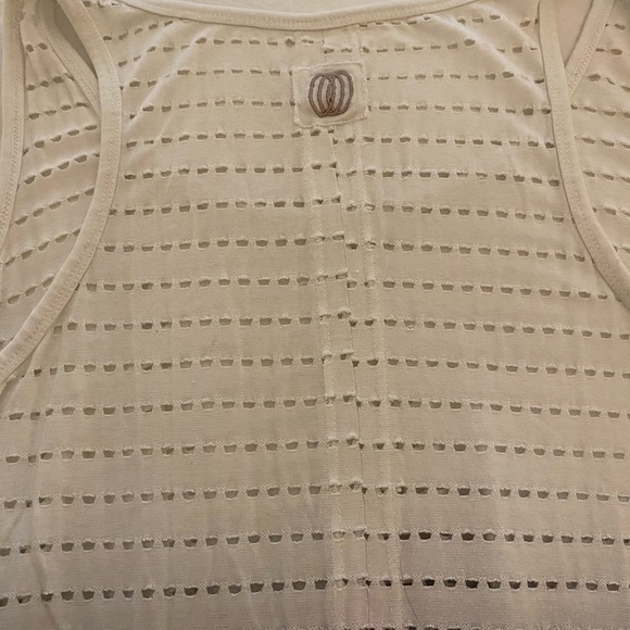 Balance Collection ombré mesh tie back tank top - Picture 3 of 5